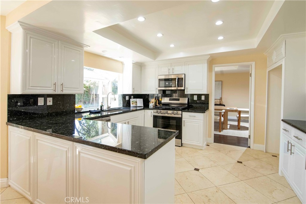 12860 Charlwood Street