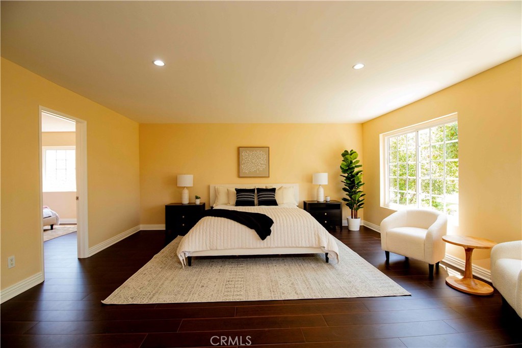 12860 Charlwood Street