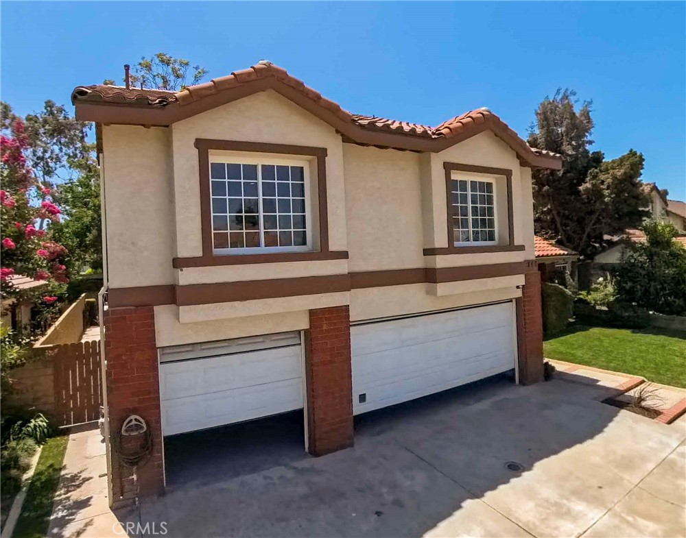 12860 Charlwood Street