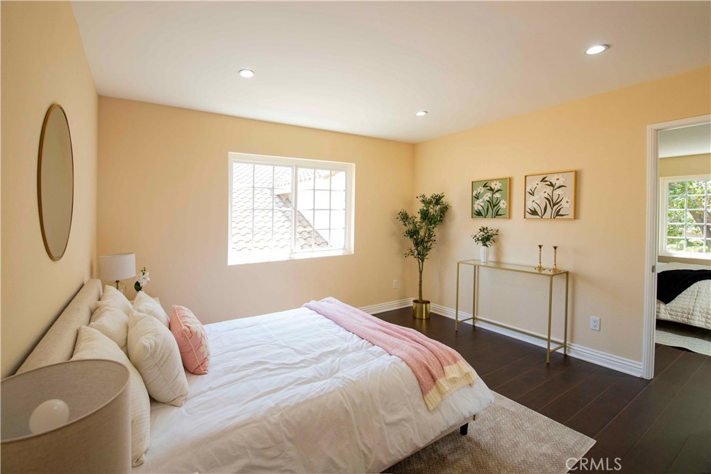 12860 Charlwood Street