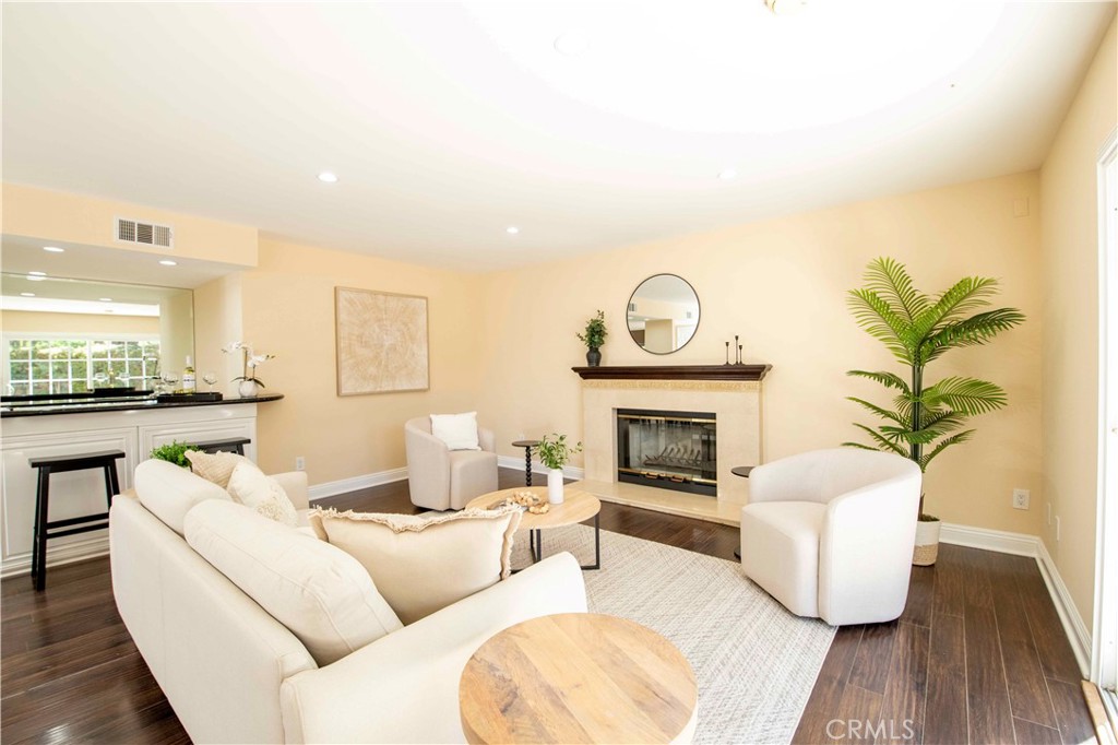 12860 Charlwood Street