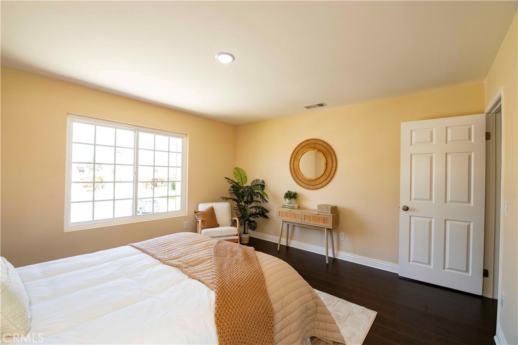 12860 Charlwood Street