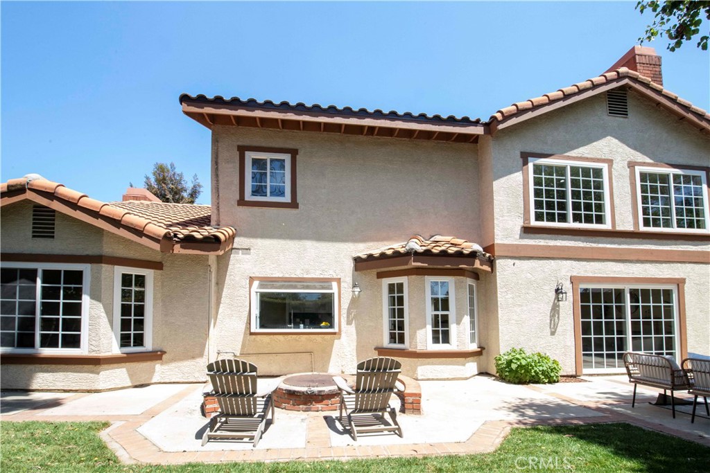 12860 Charlwood Street