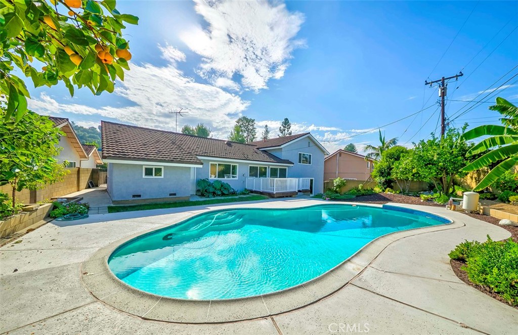 16109 Mesa Robles Drive