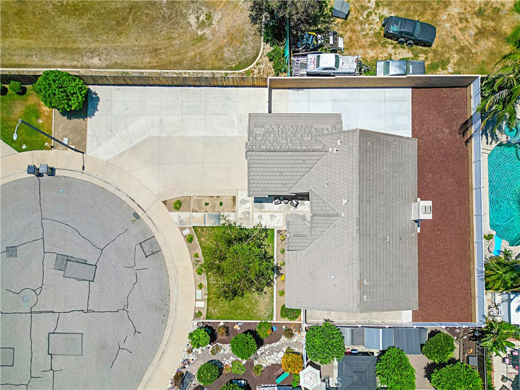 4004 Polk Court
