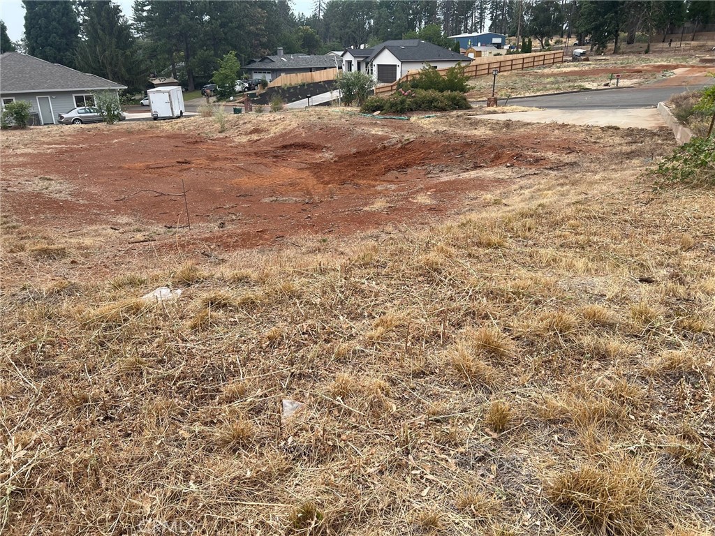 1547 Gate Lane