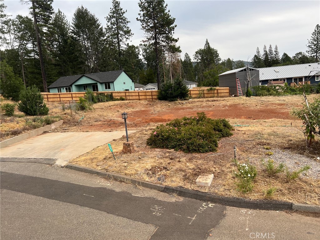 1547 Gate Lane
