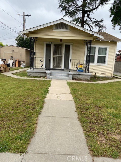 316 W Garcelon Avenue