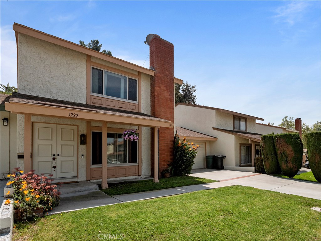 1922 E Woodgate Drive