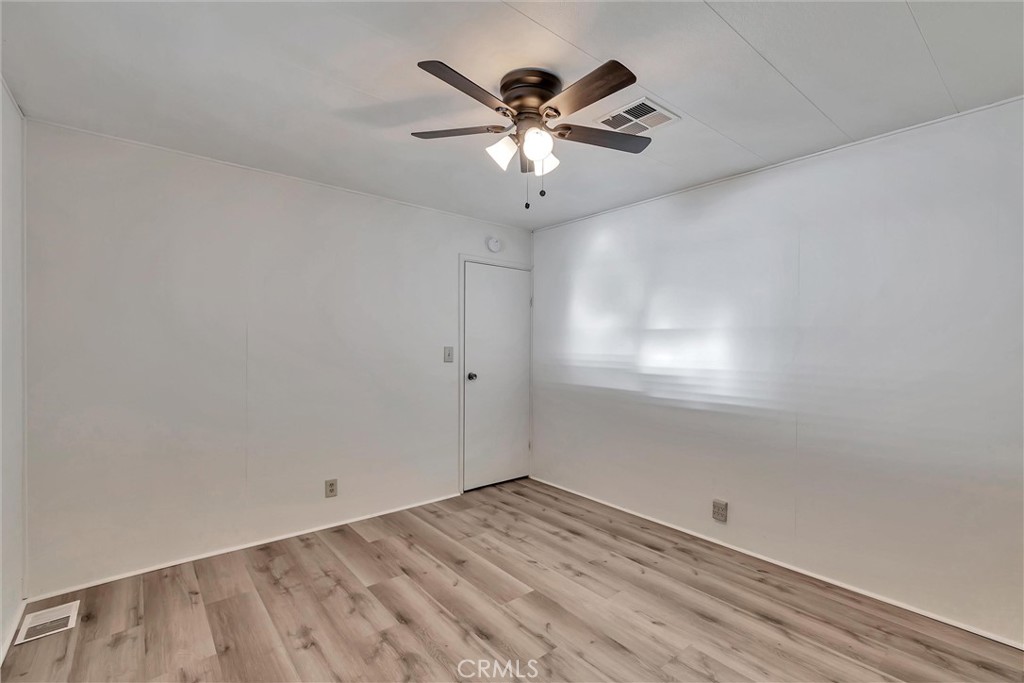 3033 Valley Boulevard 81