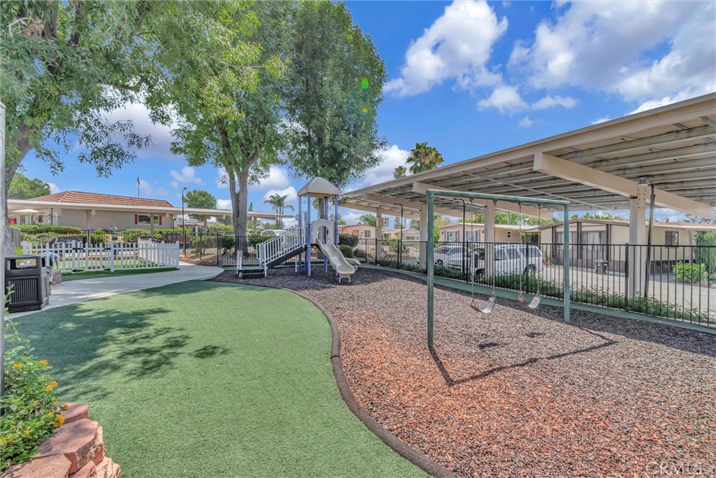 3033 Valley Boulevard 81