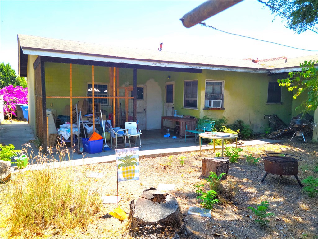 3427 Bartlett Avenue