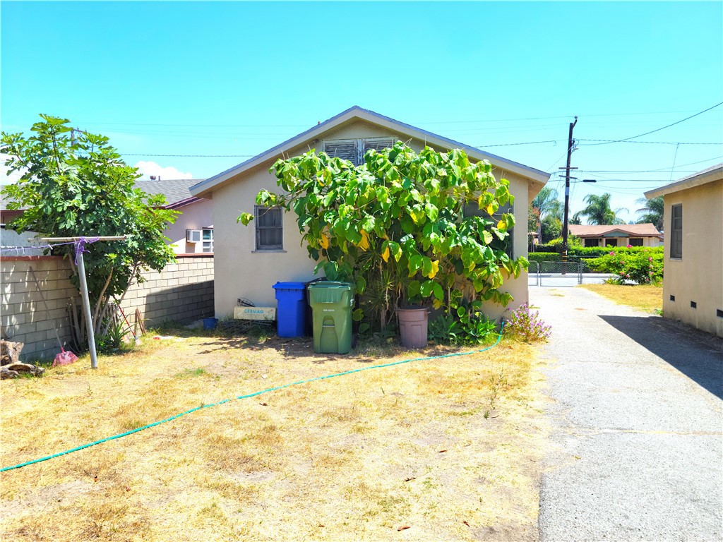 3427 Bartlett Avenue