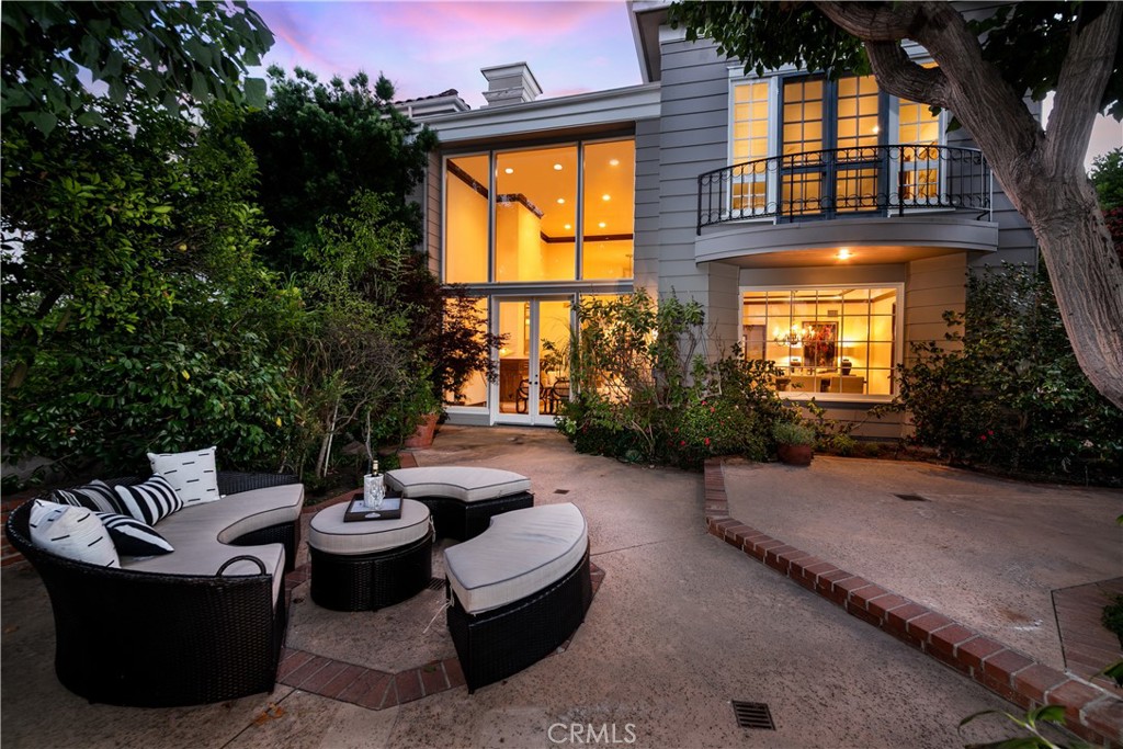 2086 Ridge Drive