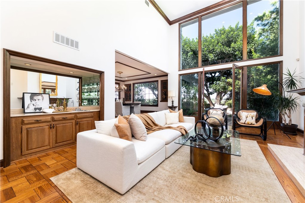 2086 Ridge Drive