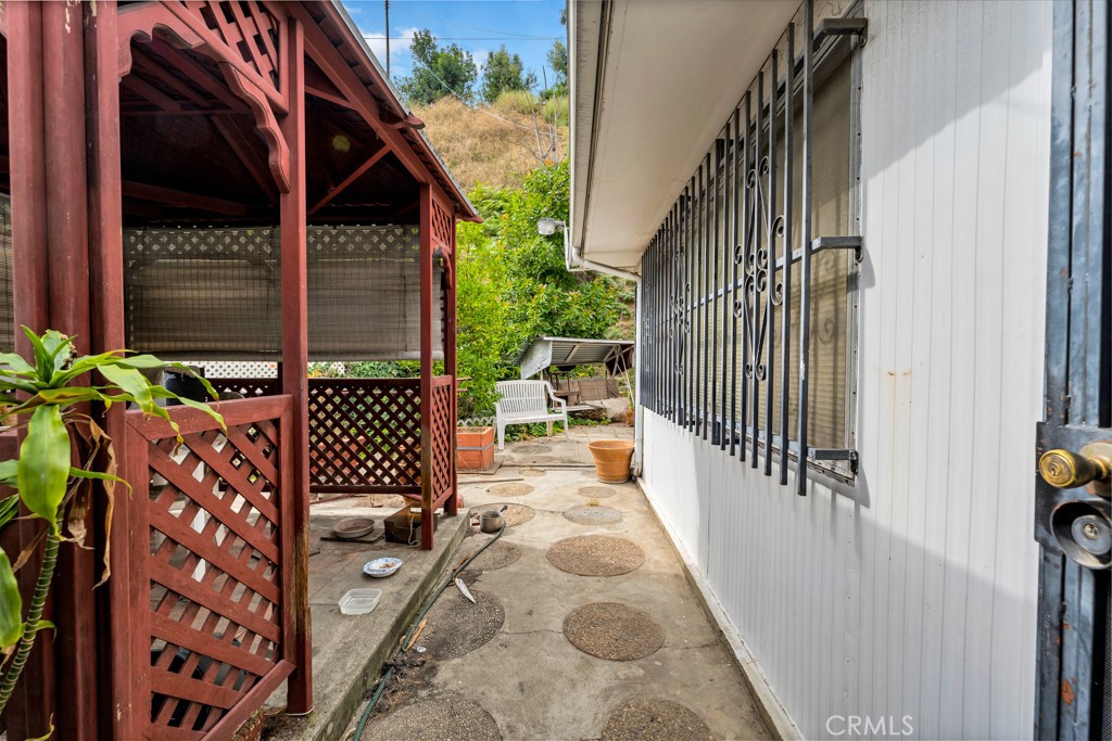 1025 S Garfield Avenue