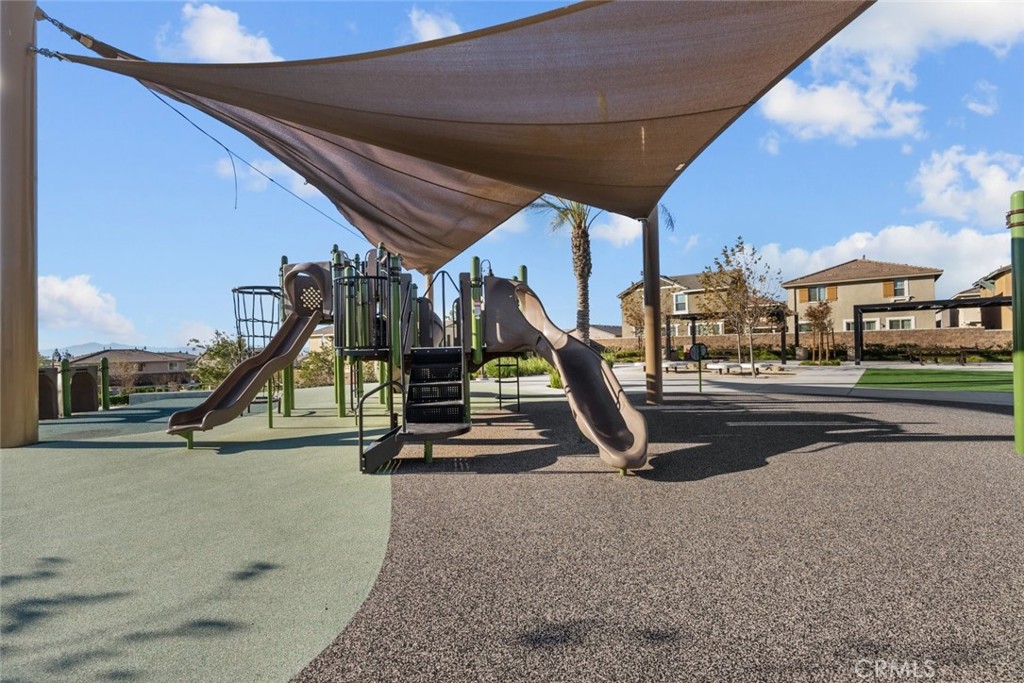 16560 Monteviejo Street