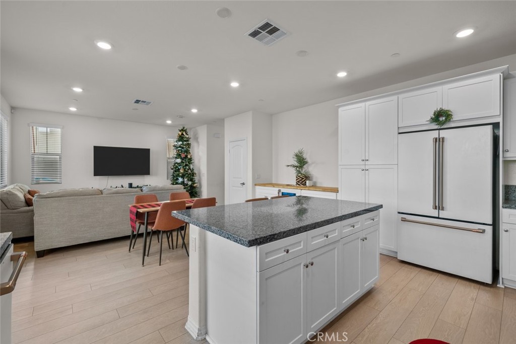 16560 Monteviejo Street