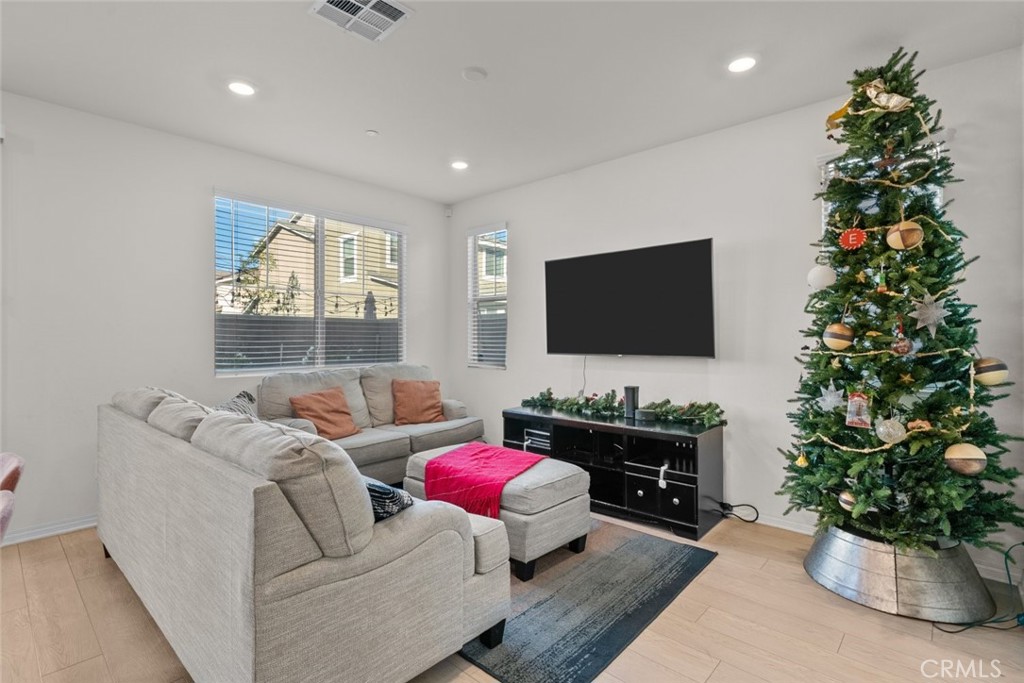 16560 Monteviejo Street