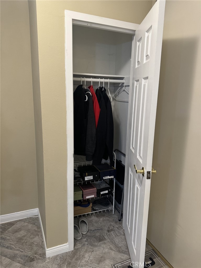 100 S Doheny Drive 402