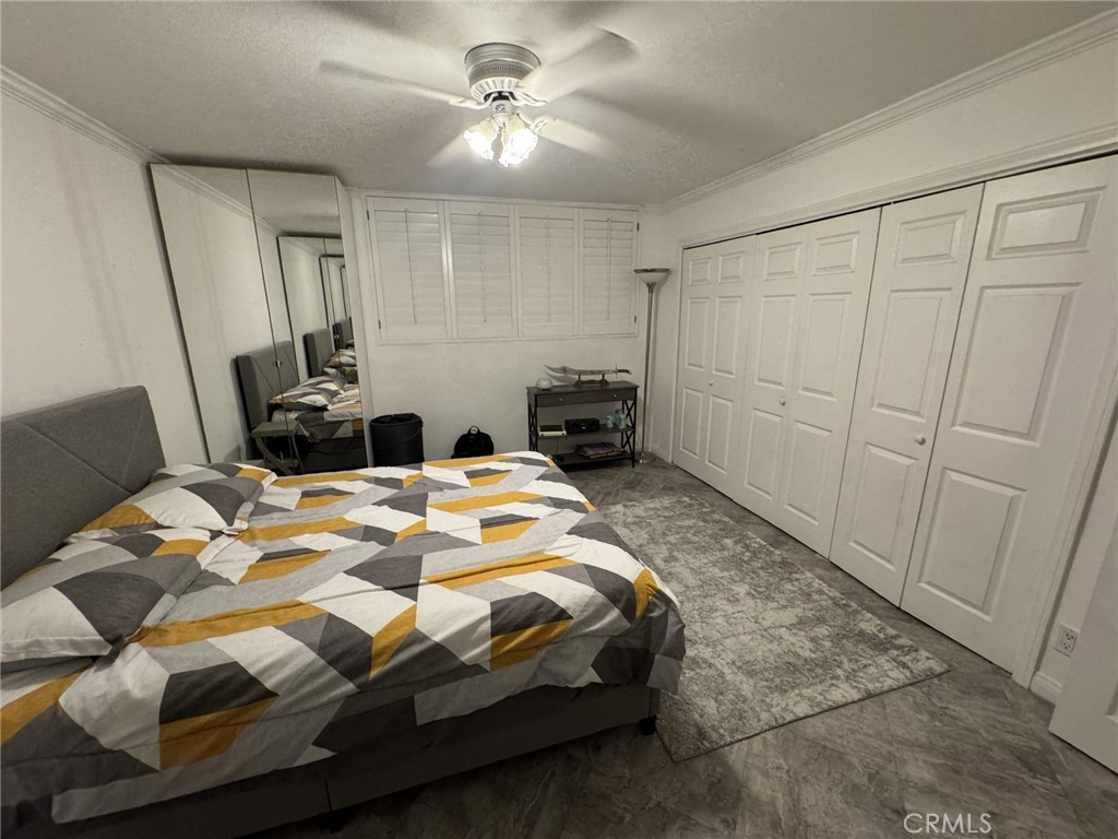 100 S Doheny Drive 402