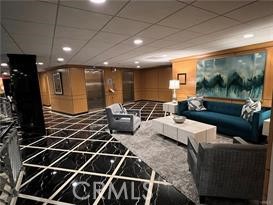 100 S Doheny Drive 402