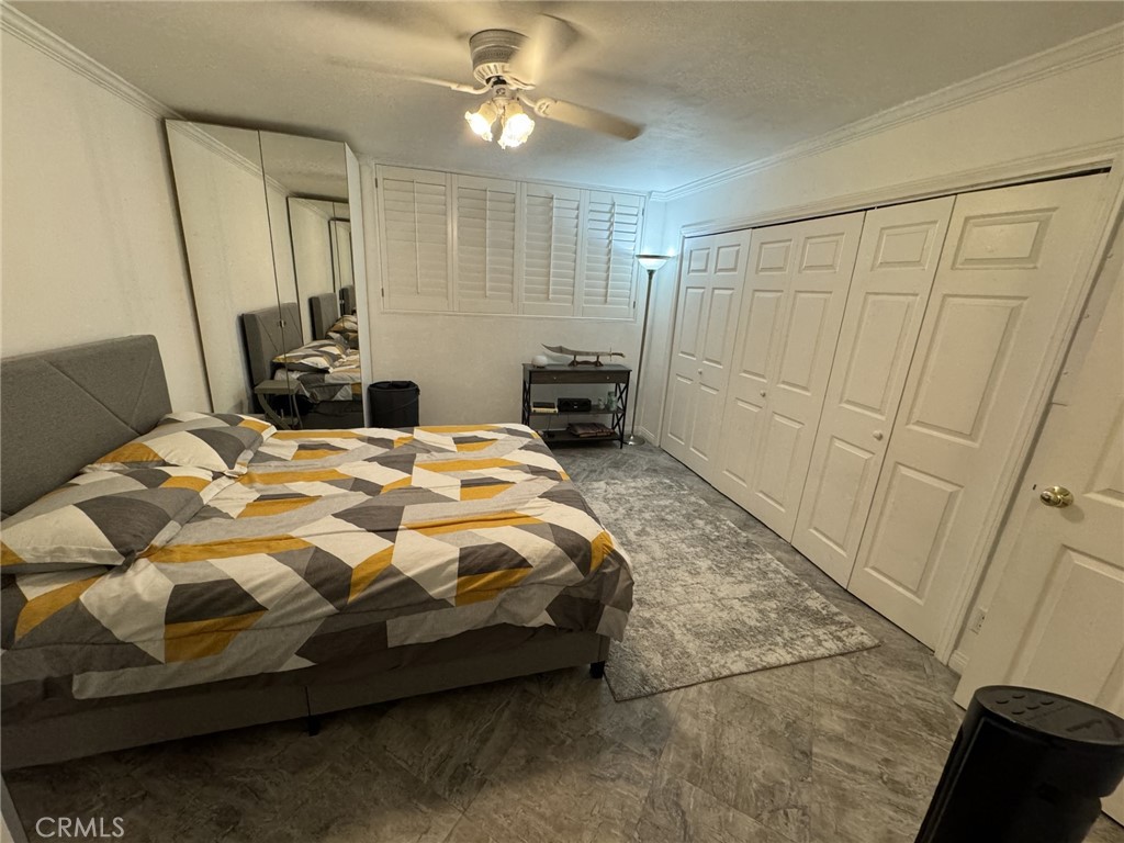 100 S Doheny Drive 402