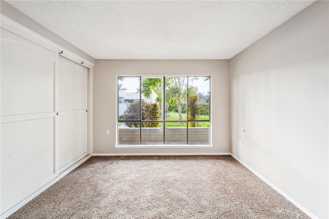 2037 Via Mariposa East C