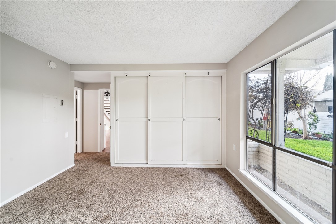 2037 Via Mariposa East C