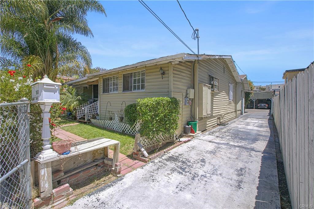 630 N Westmoreland Avenue