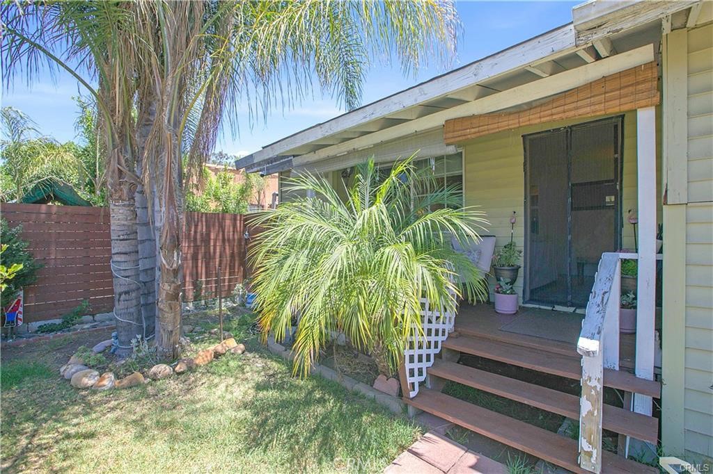 630 N Westmoreland Avenue