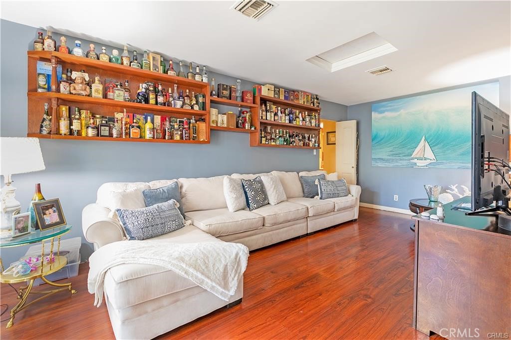 630 N Westmoreland Avenue