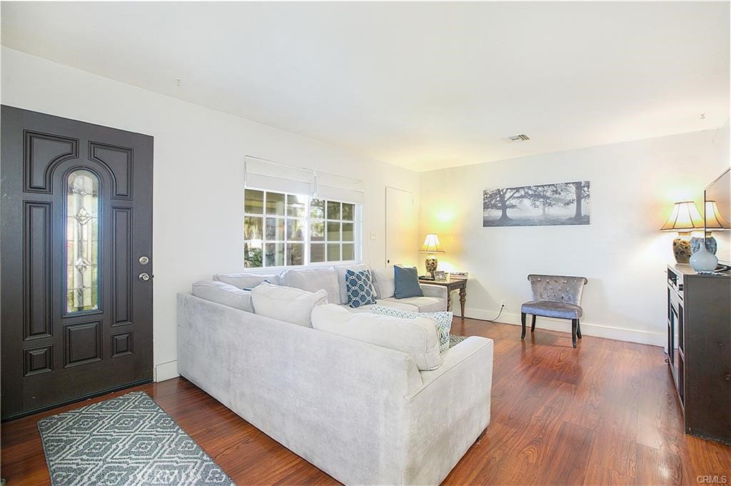 630 N Westmoreland Avenue