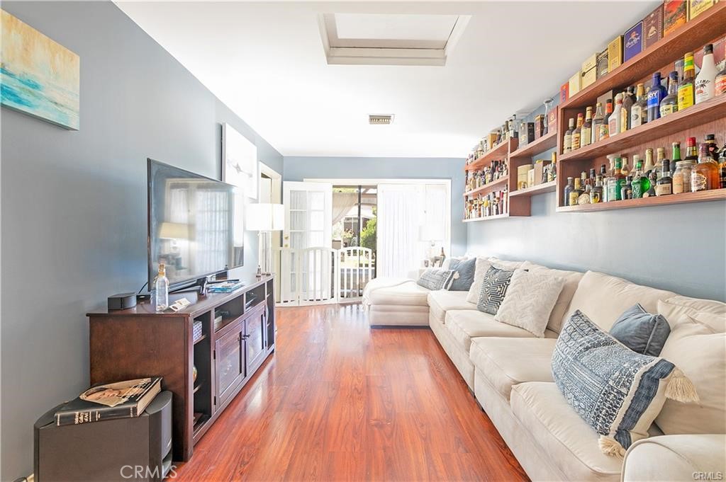 630 N Westmoreland Avenue