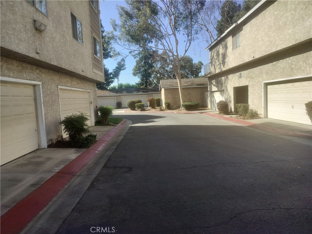 2410 N Towne Avenue 24