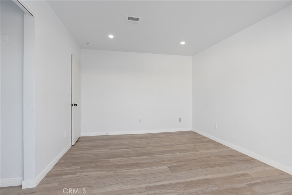 1434 Highland Avenue 6
