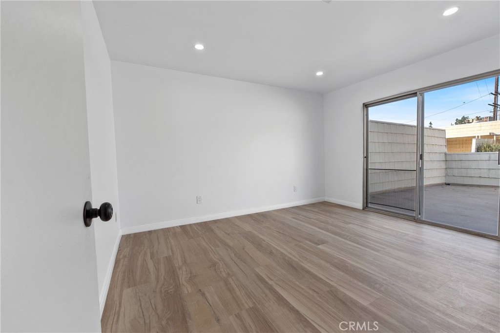 1434 Highland Avenue 6