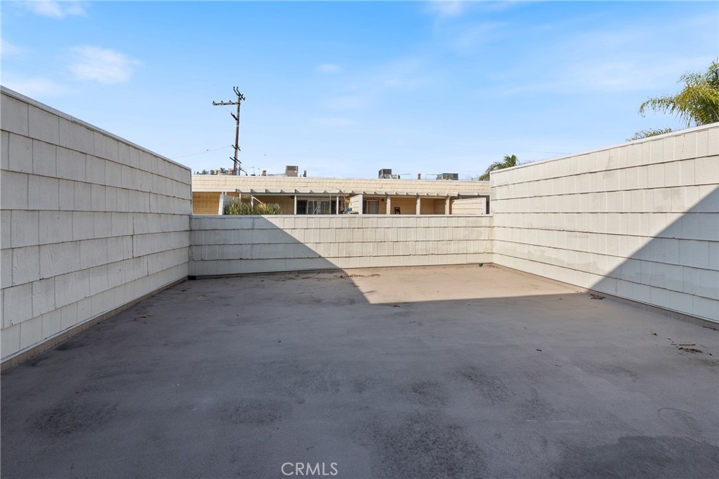 1434 Highland Avenue 6