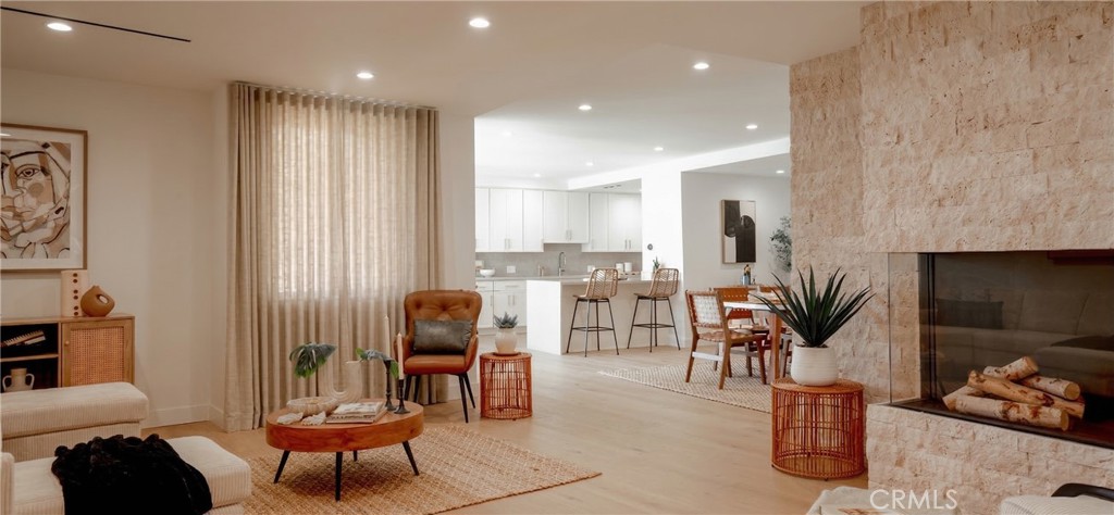100 S Doheny Drive 1105