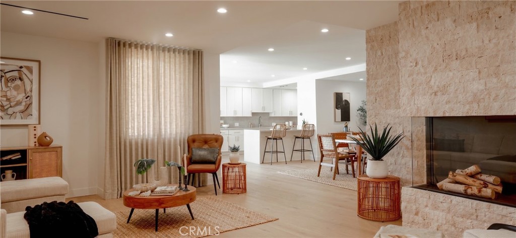 100 S Doheny Drive 1105