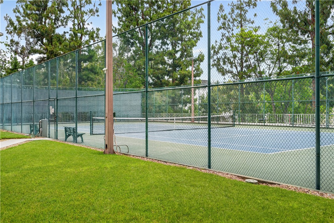 100 S Doheny Drive 1105