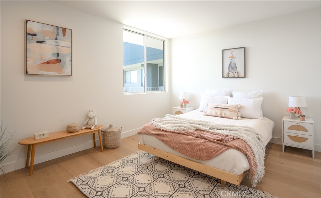 100 S Doheny Drive 1105