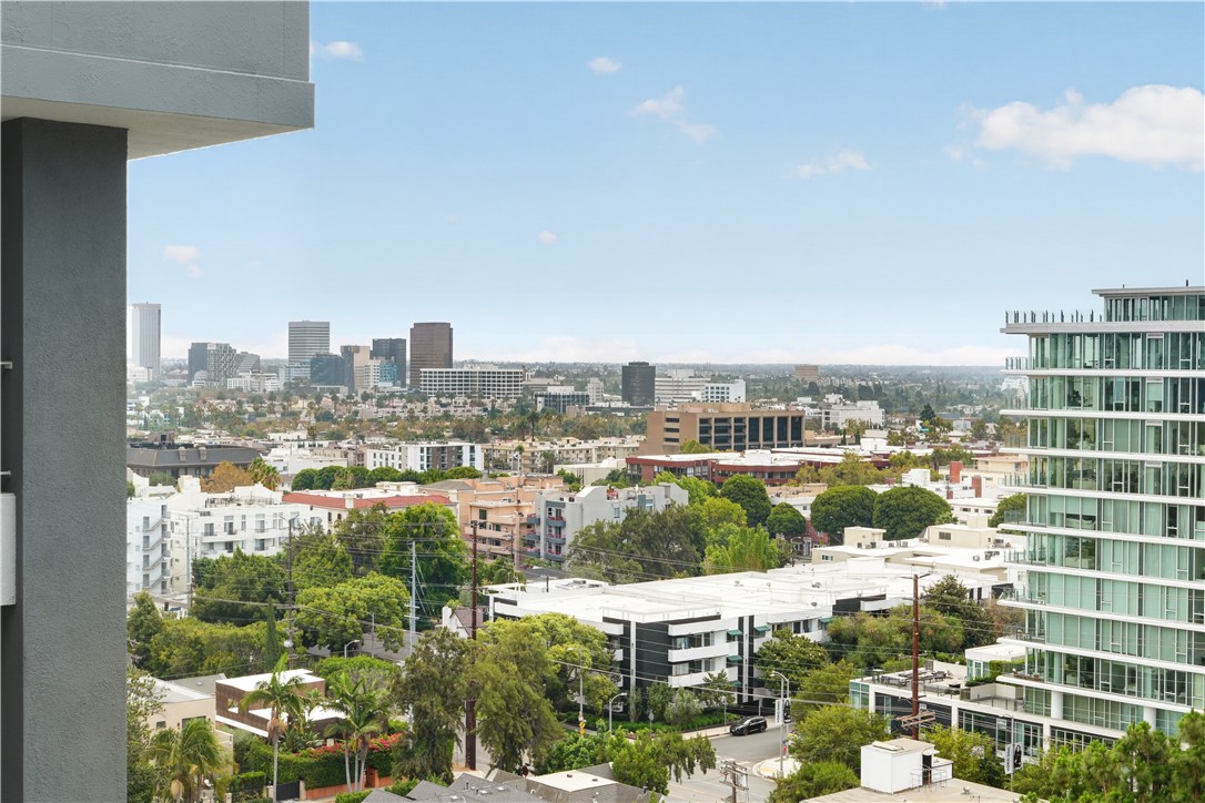 100 S Doheny Drive 1105
