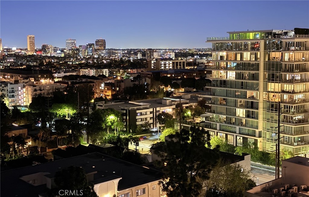 100 S Doheny Drive 1105