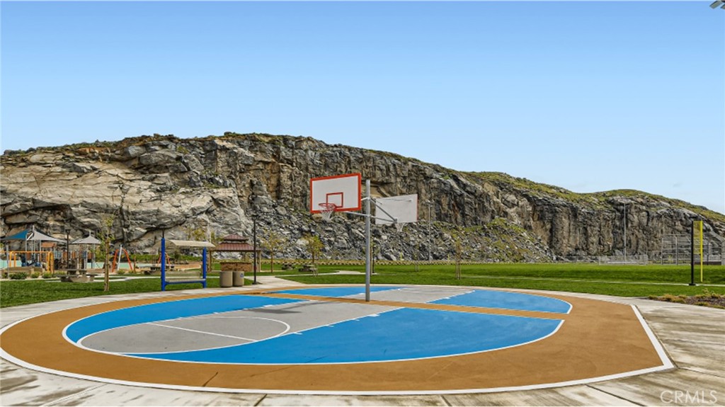 2786 Kings Canyon Drive