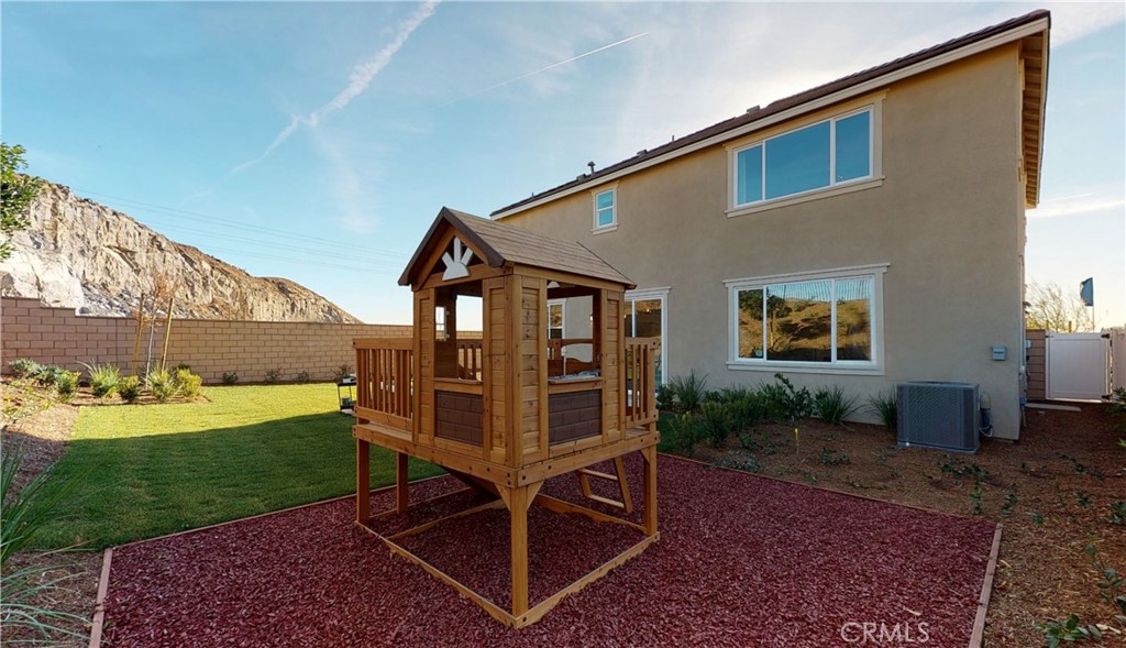 2786 Kings Canyon Drive