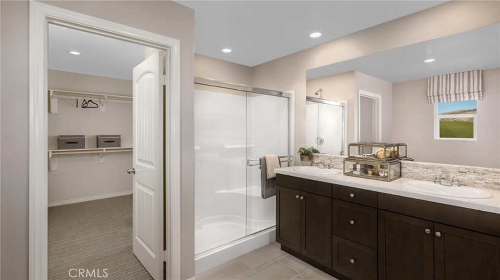 2786 Kings Canyon Drive