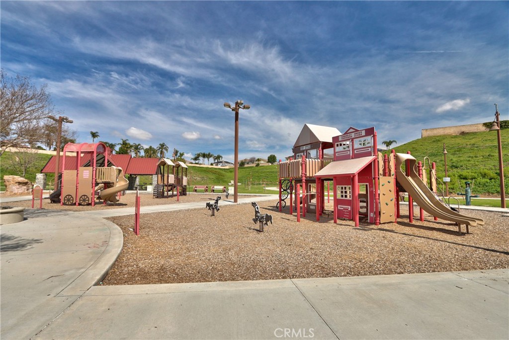 921 Hemingway Drive