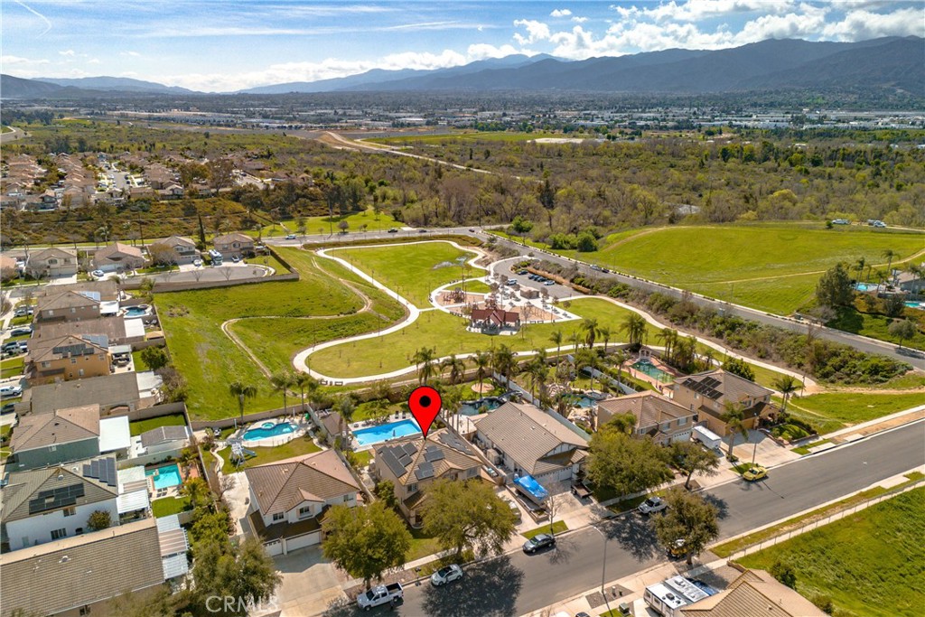 921 Hemingway Drive