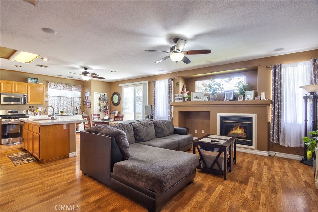 921 Hemingway Drive